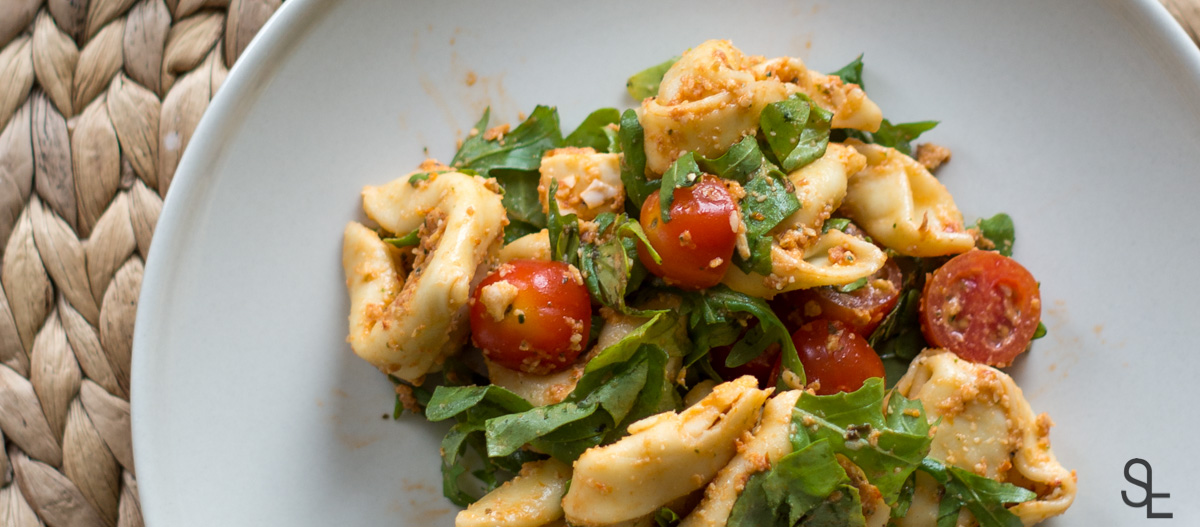 Tortellinisalat mit rotem Pesto Rezept - sebastianfey.de